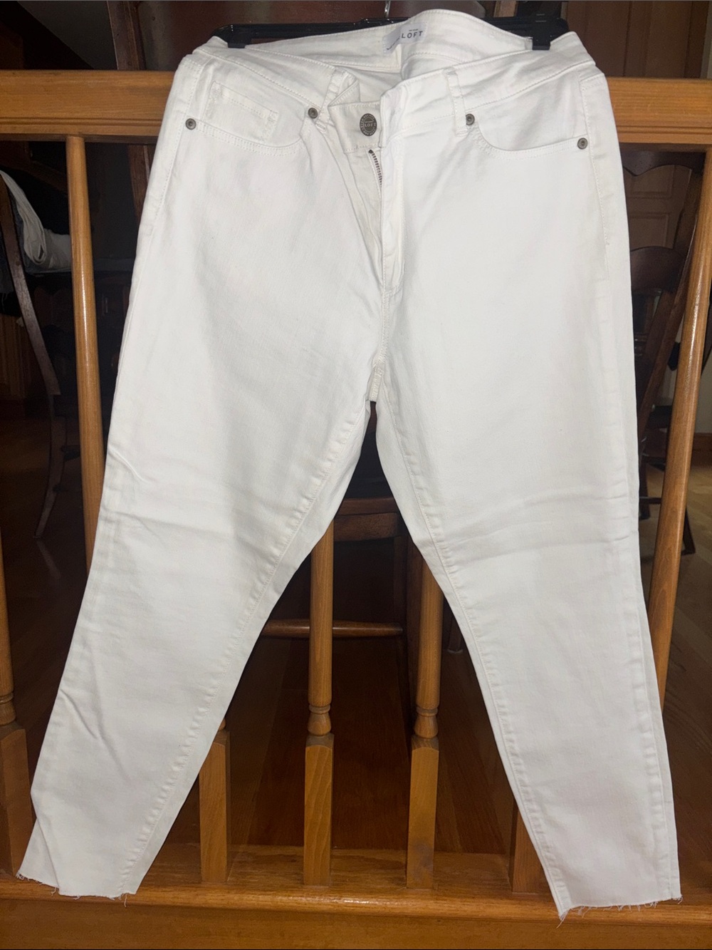 LOFT White Ankle Curvy Skinny Jeans